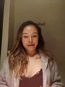 Snapshot of thu-cuoi chatting on 11-21-25, 09:30 thu-cuoi online show from 11-21-25, 09:30