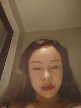 Snapshot of thu-cuoi chatting on 11-22-25, 01:04 thu-cuoi online show from 11-22-25, 01:04