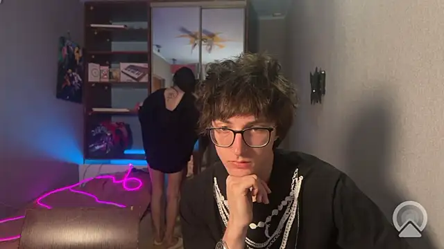 Snapshot of t_files_x chatting on 02-03-26, 03:15 t files x online show from 02-03-26, 03:15