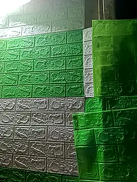 Bee-bgolden online show from 12-01-25, 12:54