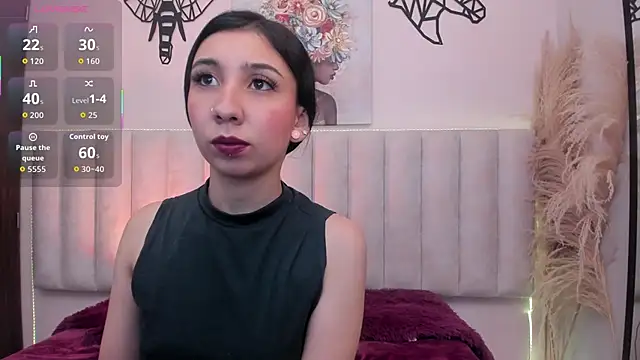 Isabella Crofts online show from 01-15-26, 03:11