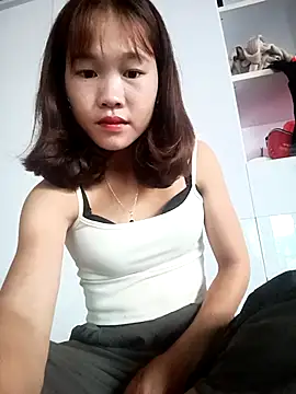 Snapshot of Isabella-love chatting on 11-05-25, 02:44 Isabella-love online show from 11-05-25, 02:44