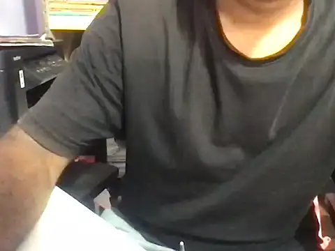 Snapshot of KingCobra_07 chatting on 05-14-26, 03:02 KingCobra 07 online show from 05-14-26, 03:02