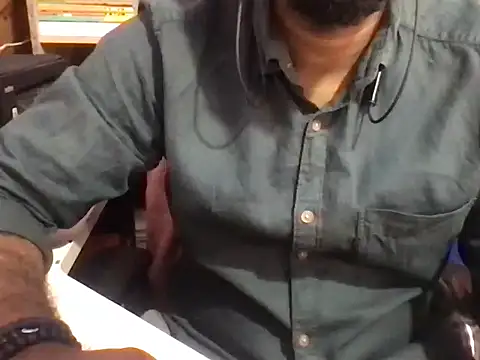 Snapshot of KingCobra_07 chatting on 05-26-26, 02:40 KingCobra 07 online show from 05-26-26, 02:40