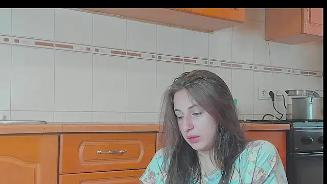 jessica kitti online show from 11-10-25, 09:41