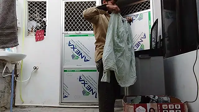 sageer097 online show from 12-15-25, 07:23