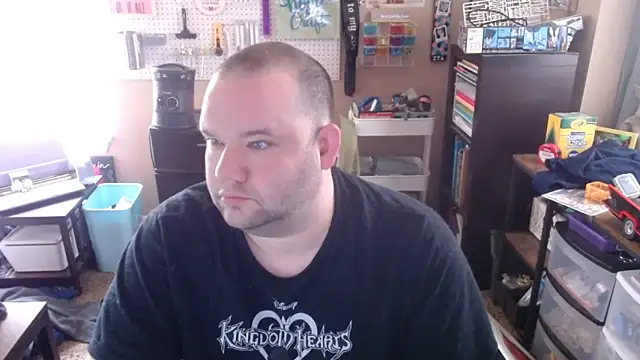 Snapshot of MegaChip chatting on 03-10-26, 07:41 MegaChip online show from 03-10-26, 07:41