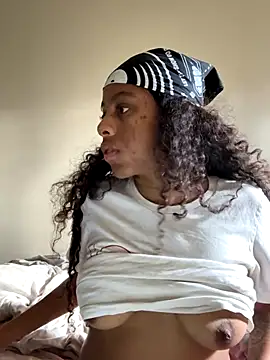 Snapshot of softgirlmedusa chatting on 11-15-25, 06:48 softgirlmedusa online show from 11-15-25, 06:48