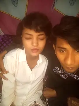 Snapshot of Freakingromance chatting on 02-02-26, 08:13 Freakingromance online show from 02-02-26, 08:13