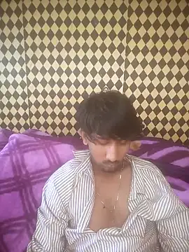 Snapshot of Freakingromance chatting on 03-17-26, 08:28 Freakingromance online show from 03-17-26, 08:28