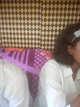 Snapshot of Freakingromance chatting on 04-08-26, 06:57 Freakingromance online show from 04-08-26, 06:57