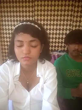 Snapshot of Freakingromance chatting on 04-12-26, 08:52 Freakingromance online show from 04-12-26, 08:52