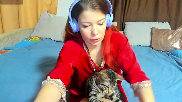Eva purrr  online show from 02-20-26, 01:35