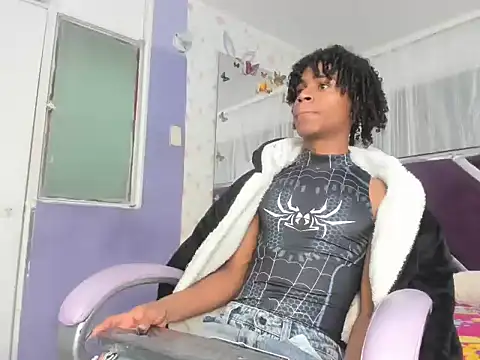 Snapshot of Santy_bigcock_01 chatting on 11-23-25, 02:33 Santy bigcock 01 online show from 11-23-25, 02:33