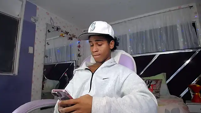 Santy bigcock 01 online show from 06-03-26, 01:41