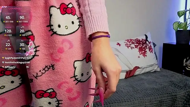 Snapshot of violetwluv chatting on 11-20-25, 06:40 violetwluv online show from 11-20-25, 06:40