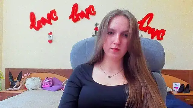 Snapshot of Nesie-Stoun chatting on 12-05-25, 10:24 Nesie-Stoun online show from 12-05-25, 10:24