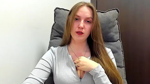 Snapshot of Nesie-Stoun chatting on 01-07-26, 10:07 Nesie-Stoun online show from 01-07-26, 10:07