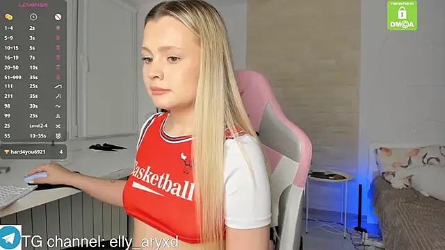 elly aryxd online show from 11-24-25, 04:18