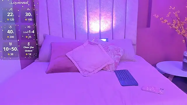 Kittyy patitas suaves online show from 11-20-25, 09:20