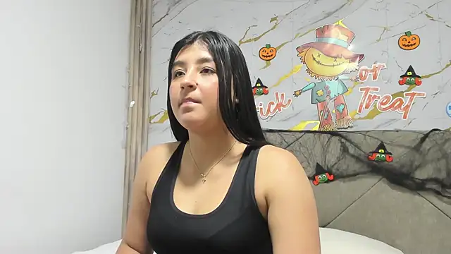 Asshley bensoon online show from 11-04-25, 03:33