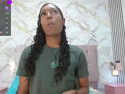 MiaCoock online show from 01-15-26, 01:48