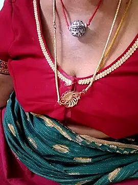 Snapshot of savithasree chatting on 12-15-25, 04:39 savithasree online show from 12-15-25, 04:39