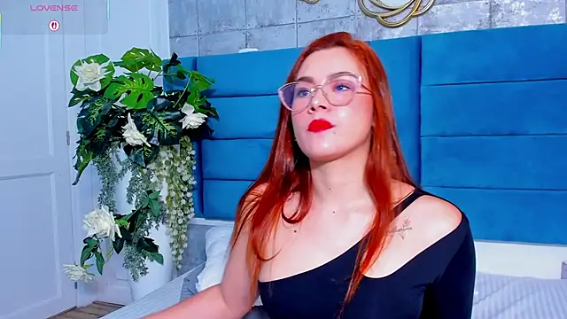 Snapshot of SaraAlvarezx chatting on 05-30-26, 03:25 SaraAlvarezx online show from 05-30-26, 03:25