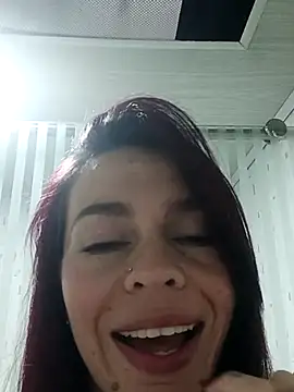 Emi Rosee online show from 12-16-25, 10:48