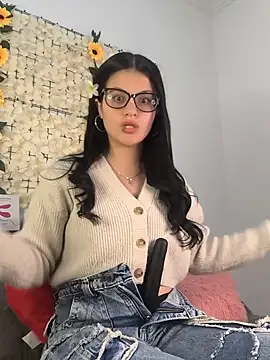 Lorenaa1 online show from 05-22-26, 08:58