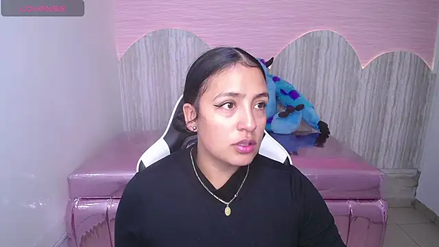 Snapshot of tamara_brown_t chatting on 11-15-25, 02:53 tamara brown t online show from 11-15-25, 02:53