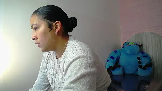 Snapshot of tamara_brown_t chatting on 11-25-25, 02:55 tamara brown t online show from 11-25-25, 02:55