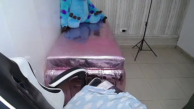 Snapshot of tamara_brown_t chatting on 11-26-25, 03:29 tamara brown t online show from 11-26-25, 03:29