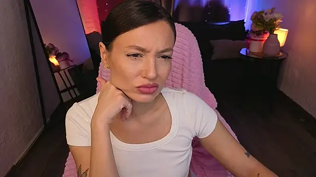 Naila Whisper online show from 01-06-26, 11:29