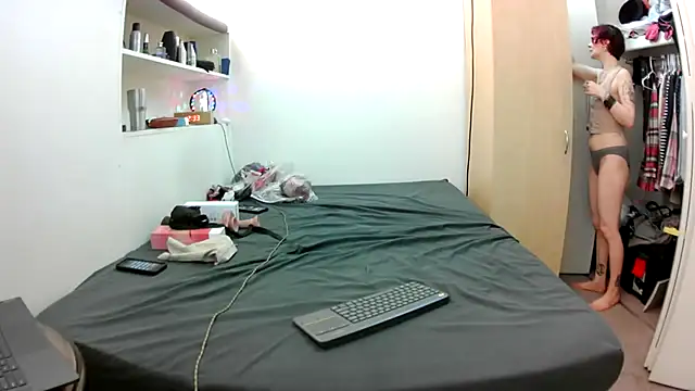 Empress Lilith online show from 01-15-26, 06:33