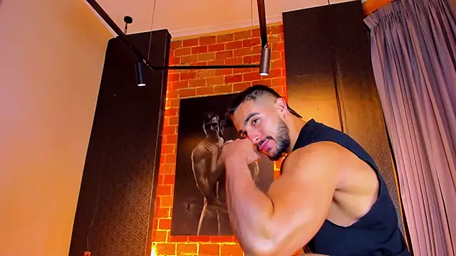 Snapshot of Scottfishcer1 chatting on 12-05-25, 07:10 Scottfishcer1 online show from 12-05-25, 07:10