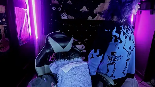 ravencollen online show from 04-14-26, 07:53