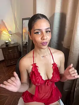 Snapshot of alisaa_jhons1 chatting on 04-22-26, 10:44 alisaa jhons1 online show from 04-22-26, 10:44