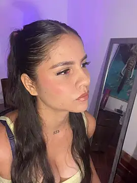 Snapshot of alisaa_jhons1 chatting on 07-16-26, 10:10 alisaa jhons1 online show from 07-16-26, 10:10
