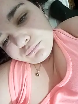 Snapshot of Reichel05_ chatting on 03-01-26, 03:52 Reichel05 online show from 03-01-26, 03:52