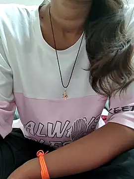 Isha kumari 69 online show from 02-14-26, 02:47