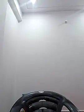 sanjana077 online show from 04-13-26, 06:08