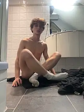 Snapshot of TeenNPlay chatting on 11-14-25, 05:39 TeenNPlay online show from 11-14-25, 05:39