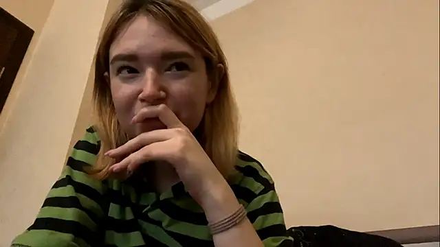 Baby18 shake online show from 12-02-25, 06:52