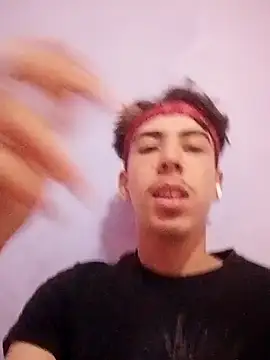 Snapshot of NovaCharm chatting on 11-11-25, 10:37 NovaCharm online show from 11-11-25, 10:37