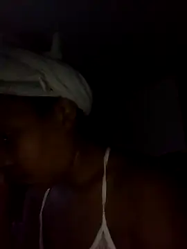 Snapshot of SITHANDRAH chatting on 12-04-25, 10:57 SITHANDRAH online show from 12-04-25, 10:57