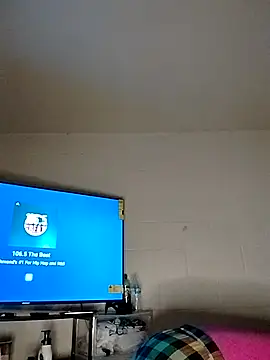 Snapshot of SITHANDRAH chatting on 12-15-25, 11:03 SITHANDRAH online show from 12-15-25, 11:03