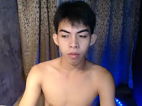 Urhotsilverboy online show from 01-19-26, 01:26