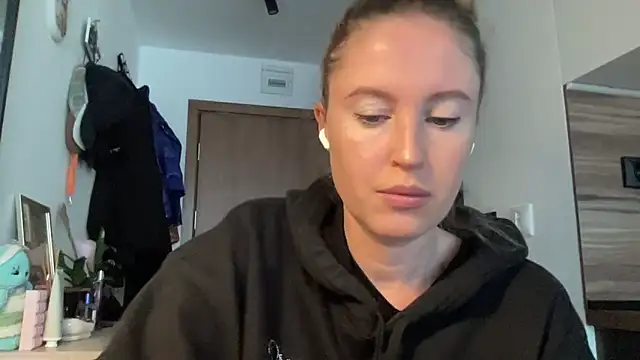 Ameli8 online show from 11-29-25, 09:56