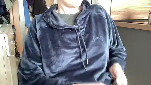 Ameli8 online show from 03-28-26, 01:33